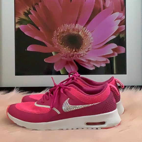 Nike Air Max Thea with Swarovski crystals. Sz 7.5 - Picture 3 of 16